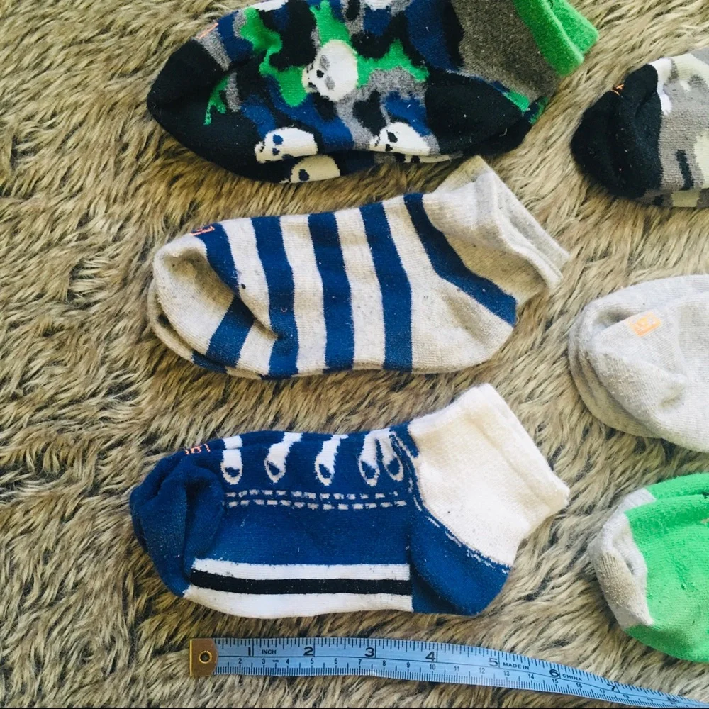 KB boy’s 6 pairs of socks